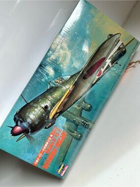 Vintage 1987 Hasegawa Nakajima Ki-43-II Hayabusa Oscar 1:72 Model Kit NWT